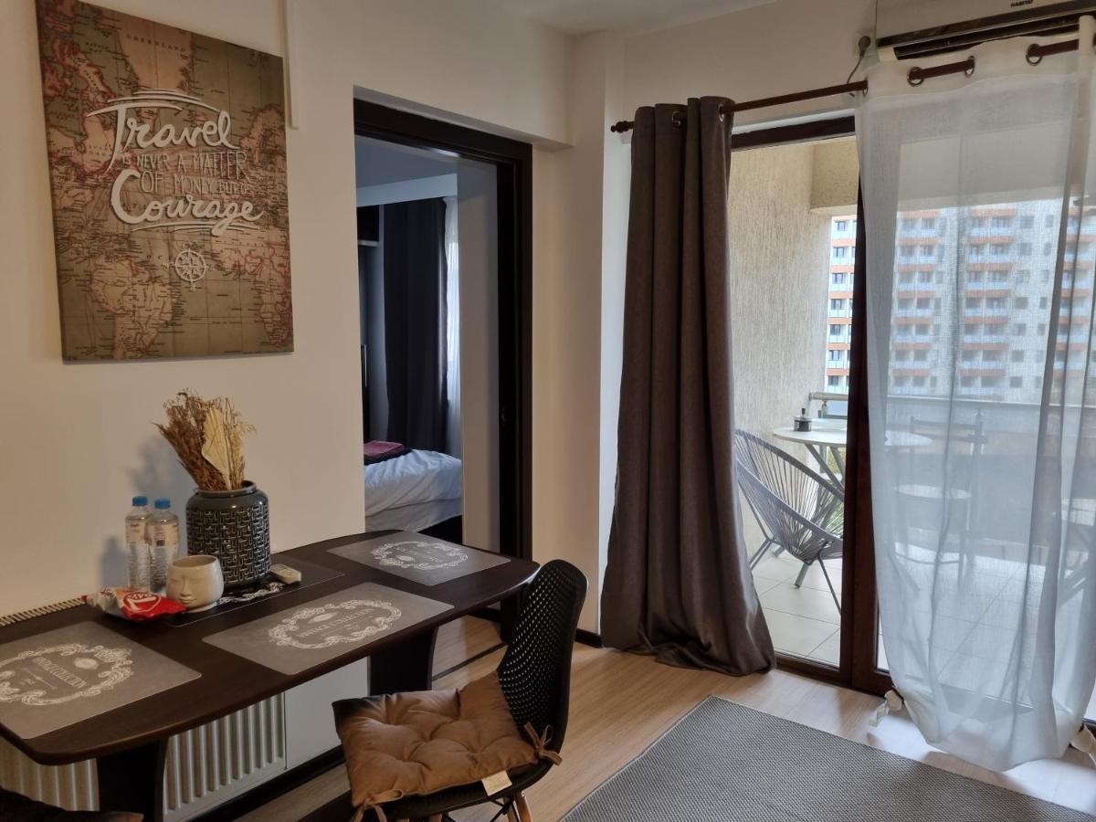 Lovely & Comfy, Central Apt In Iasi Exterior photo